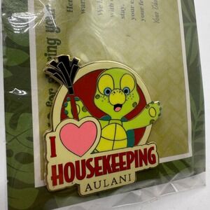 Disney Aulani Resort I Love Housekeeping Turtle Enamel Pin